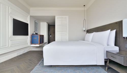 Premium Room, 1 King Bed, Non Smoking