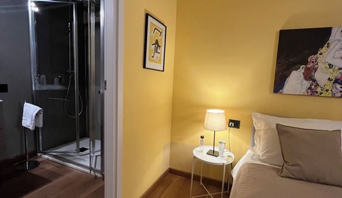 Deluxe Apartment (05)