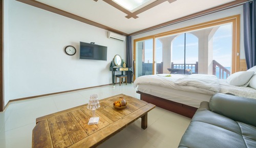 Basic Room, 1 Bedroom (106 Skyblue)