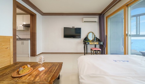 Basic Room, 1 Bedroom (201 Ceruleanblue)