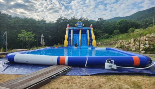 Room (Family building)