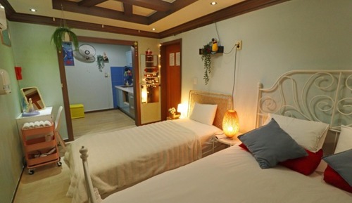 Room (Yellow 1st floor (bed 3))