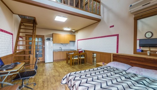 Room (Building A dandelion (duplex))