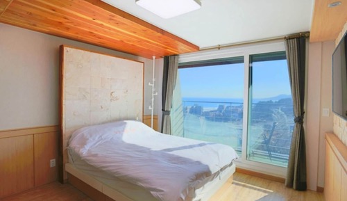 Room (Building C Room 304)