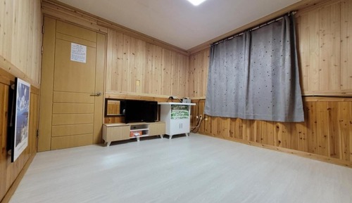 Room (Room 205 (bed room Cookable))