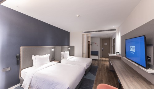 Standard Room, 2 Twin Beds, Mountain View
