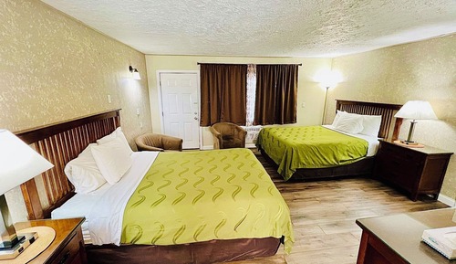 Standard Single Room, 2 Queen Beds, Non Smoking, Refrigerator & Microwave