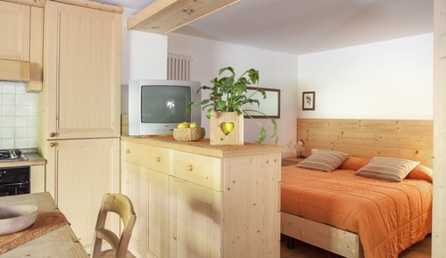 Studio, Garden View