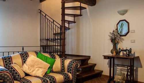 Double Room, Mezzanine