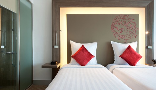 Premier Room, 1 King Bed, Executive Level (Executive)