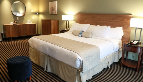Suite, 1 King Bed, Non Smoking