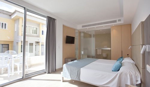 Economy Double Room, Balcony