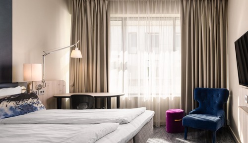 Standard Room, 1 Queen Bed