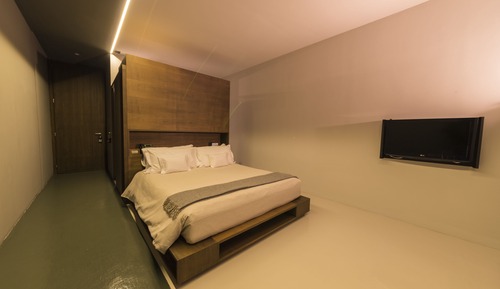 Grand Room (Deluxe - Spa access)