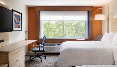 Standard Room, 1 King Bed