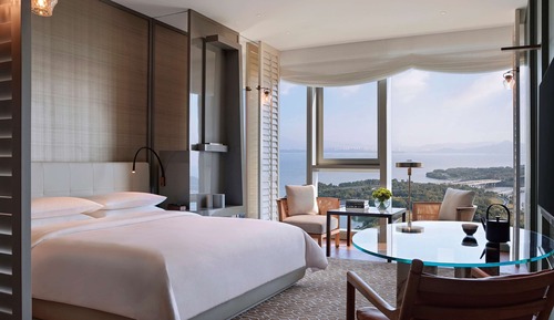 Suite, 1 King Bed, Bay View