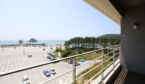 Room (Suite B (Ocean View))