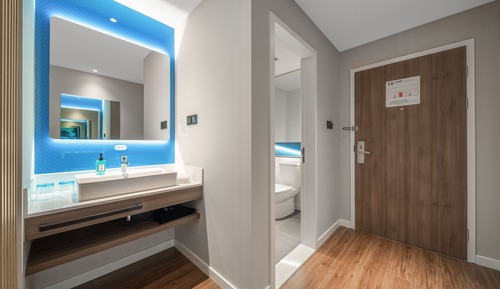 Standard Room, 2 Twin Beds (High Floor)