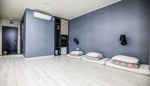 Room (Ondol (3 persons))