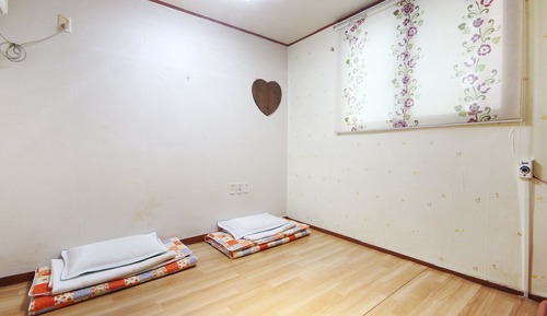 Room (Standard Room(floor heating system))