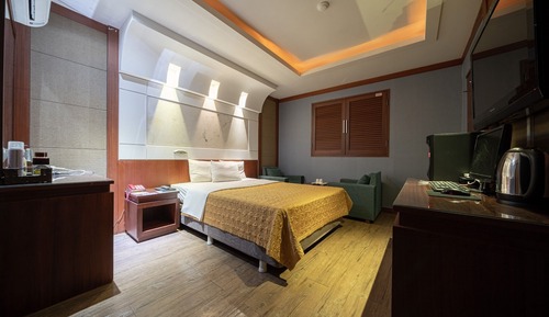 Room (General room)