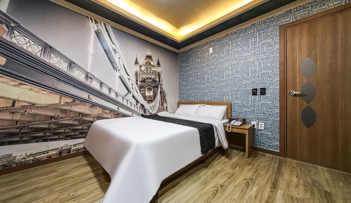 Room (Standard Room)