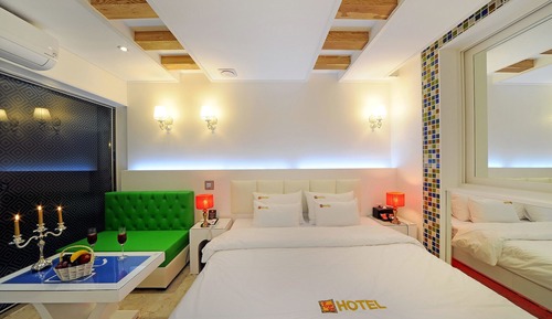 Room (Standard Room)