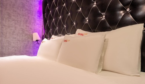 Room (Massage G (60 inch TV))