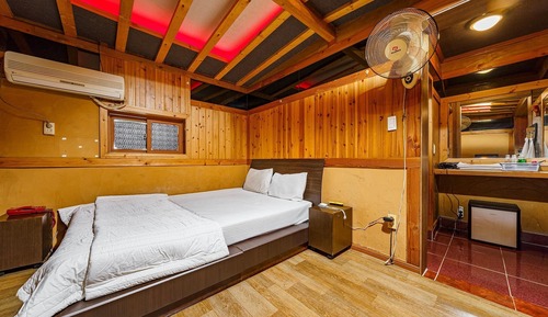 Room (Special Room)