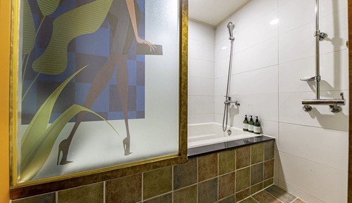 Room (Standard (Netflix Disney Wave Watcha )