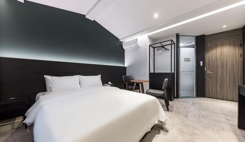 Room (Ocean View Premium (Double Bed High F)