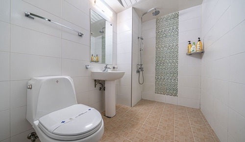 Room (Standard Room A)