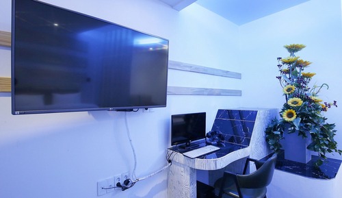 Room (Drive In (General))