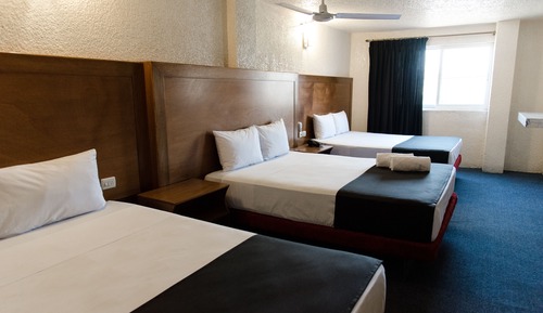 Grand Triple Room