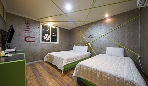 Room (Twin-Degian concept room (double+sing)