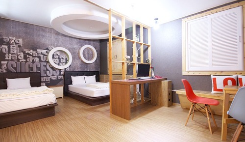 Room (Twin-Double Double (PC/ Cypress Room/)