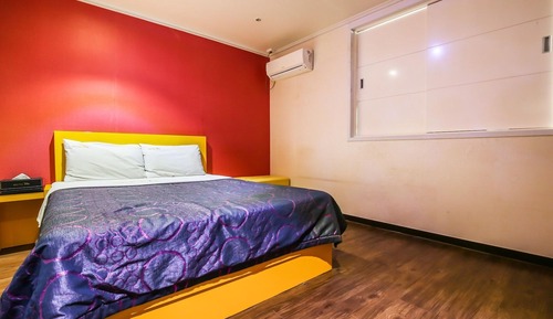 Room (Standard Room)