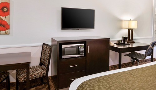 Standard Room, 1 Queen Bed