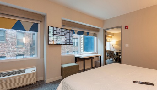 Suite, 1 King Bed with Sofa bed