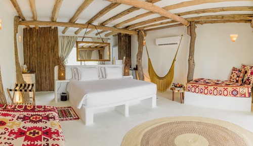 Deluxe Suite, Multiple Beds, Balcony, Sea View