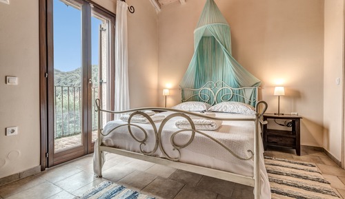 Traditional Villa, Ocean View