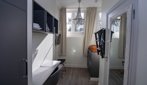 Basic Single Room, Ensuite