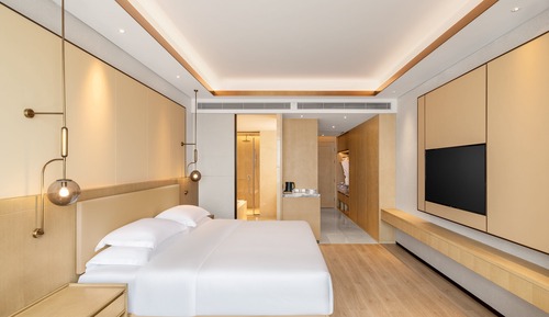 Standard Room, 1 King Bed