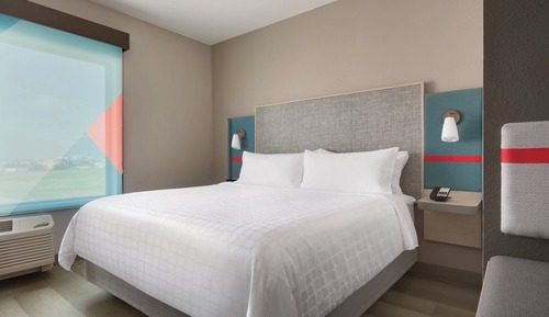 Standard Room, Multiple Beds, Accessible (Mobility, Roll Shwr)