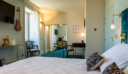 Signature Suite