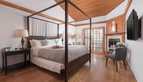 Deluxe Room, 1 King Bed, Balcony, Ocean View