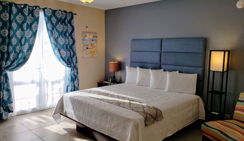 Deluxe Room, 1 King Bed