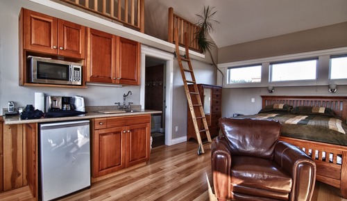 Luxury Suite, Multiple Beds, Kitchenette, Lagoon View