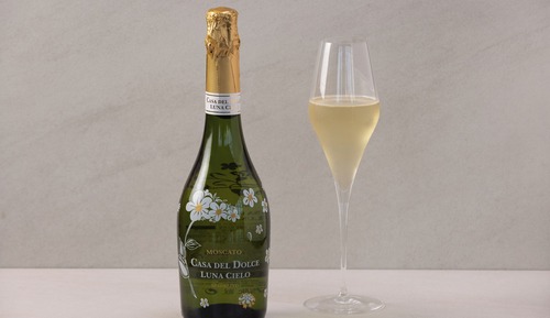 [Wine & Stay PKG] EAST Superior(Twin) - 1 Bottle of Wine (Take-out/Casa Del Dolce-Luna Cielo)