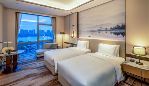 Superior Room, 2 Twin Beds, Lake View